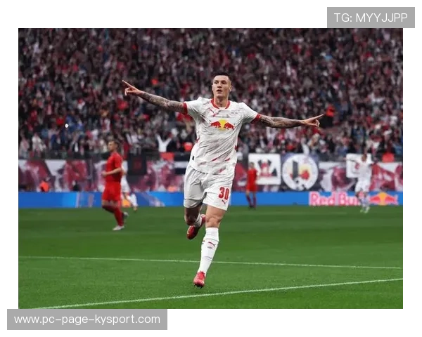 曼联主力谢什科状态回升，攻防两端表现均衡